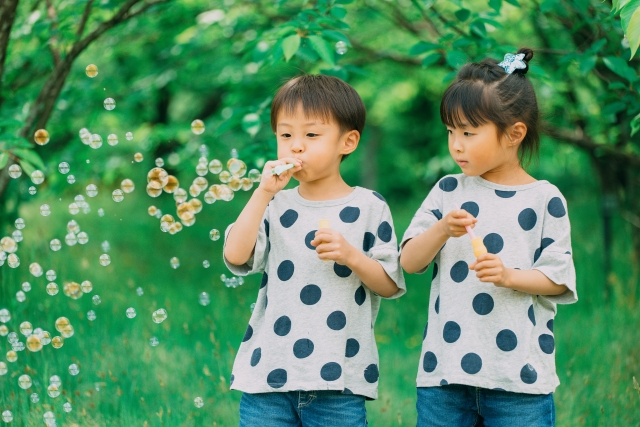 男の子と女の子